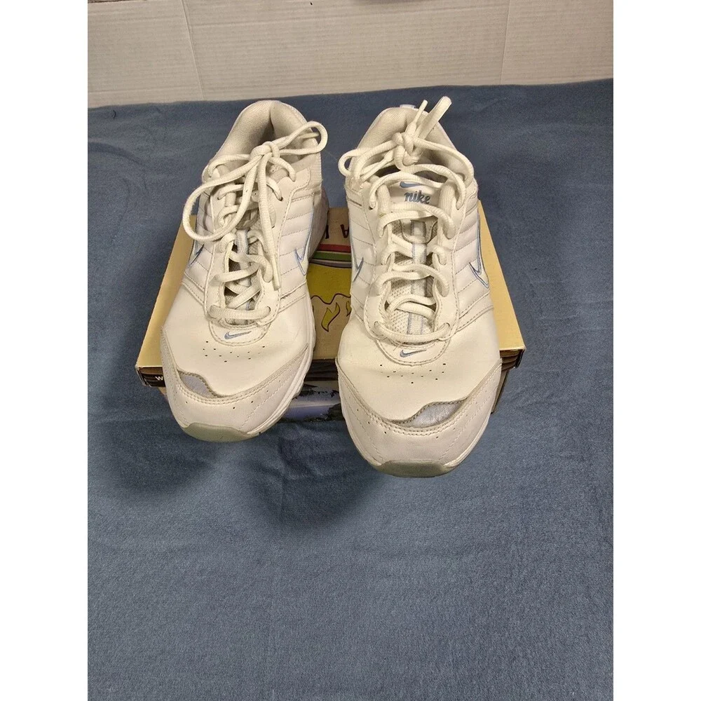 Nike White Rolling Rail Blue Embroidered 2013 Women's Size 7